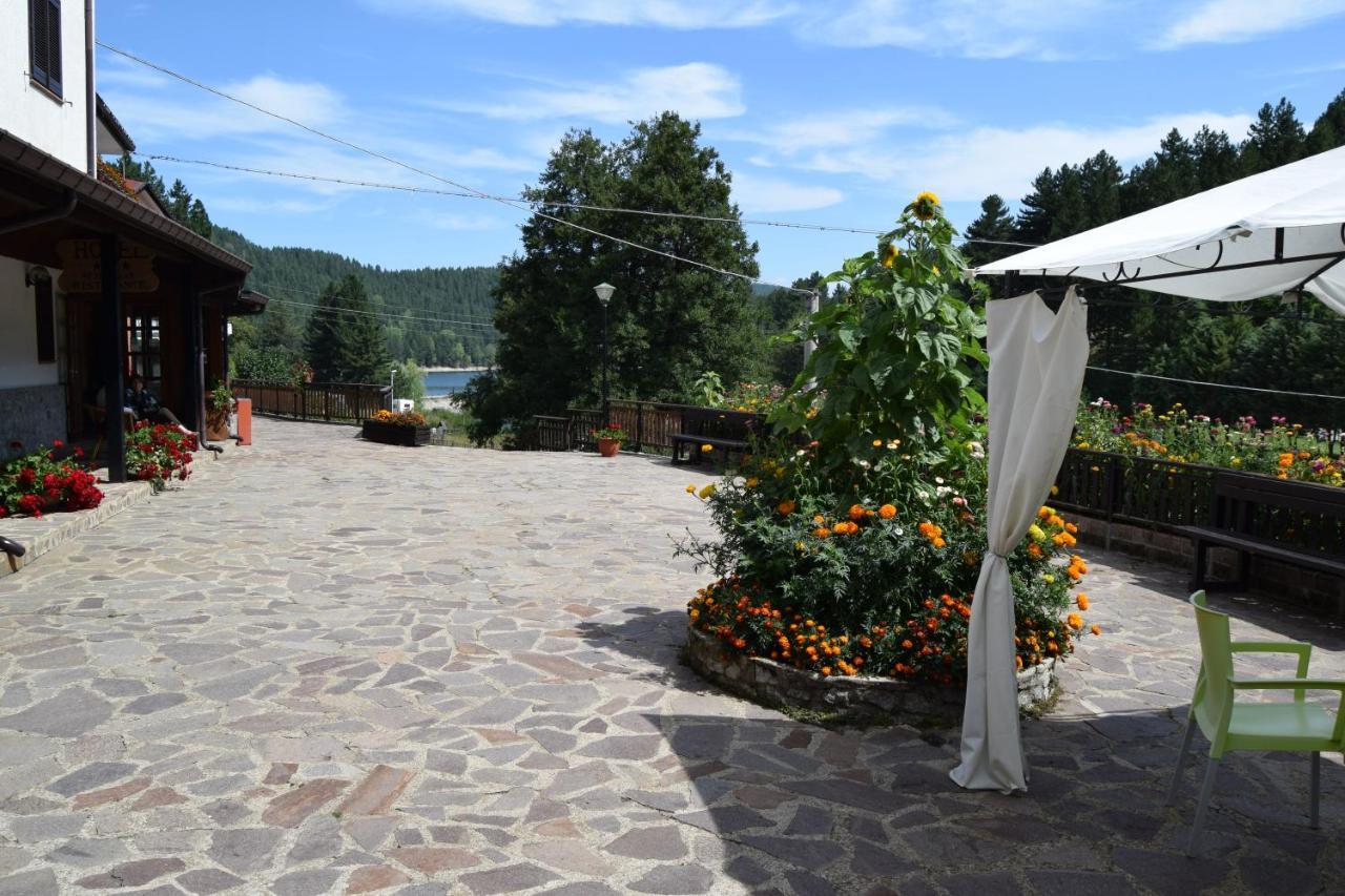 Hotel Lo Sciatore Cotronei Екстериор снимка