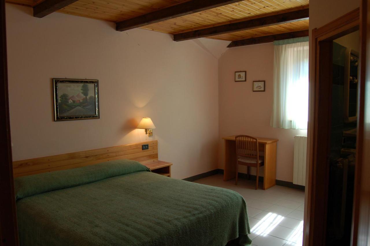 Hotel Lo Sciatore Cotronei Екстериор снимка