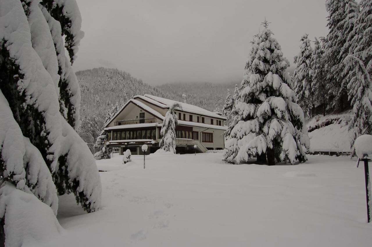 Hotel Lo Sciatore Cotronei Екстериор снимка