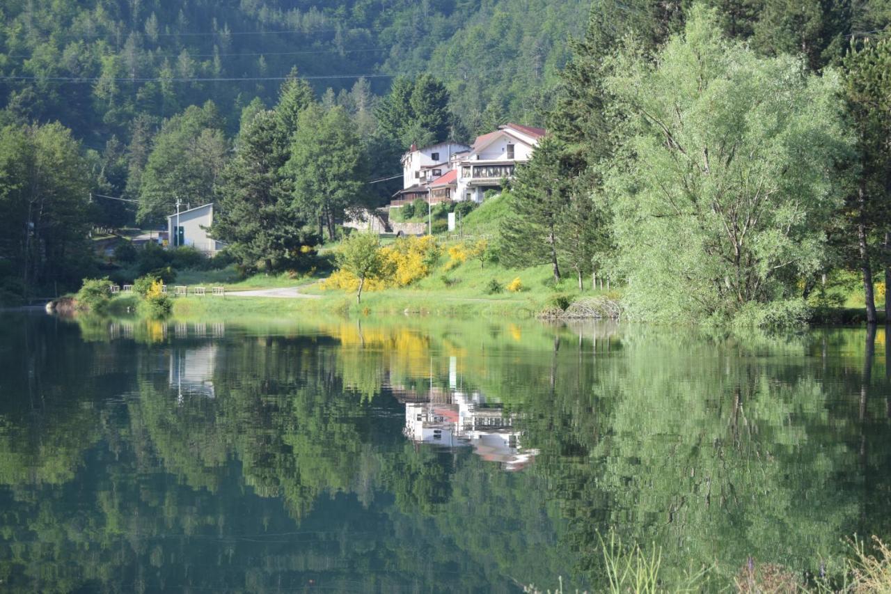 Hotel Lo Sciatore Cotronei Екстериор снимка